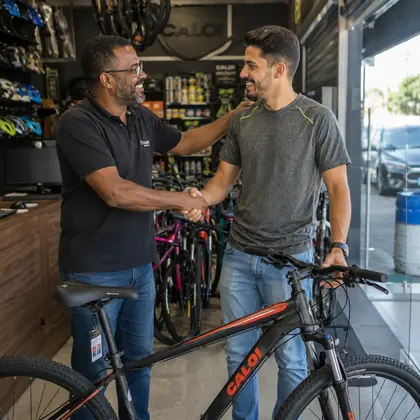 Cliente recebendo prêmio em campanha promocional